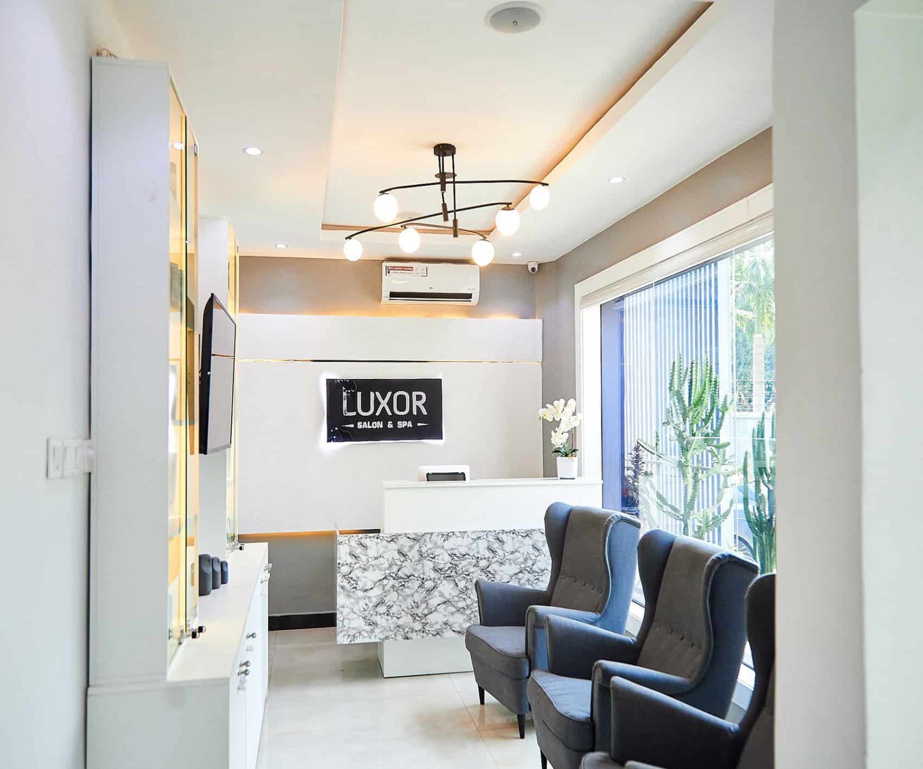Modern Luxor Salon and Spa reception area interior